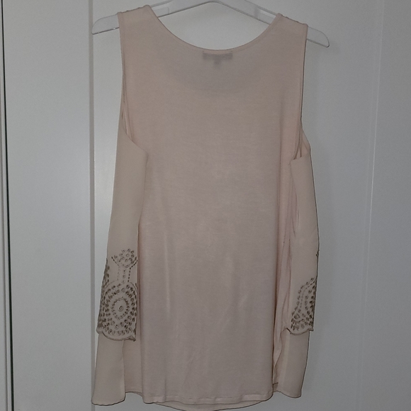 NWOT Embroidered Beige Top - Picture 2 of 8